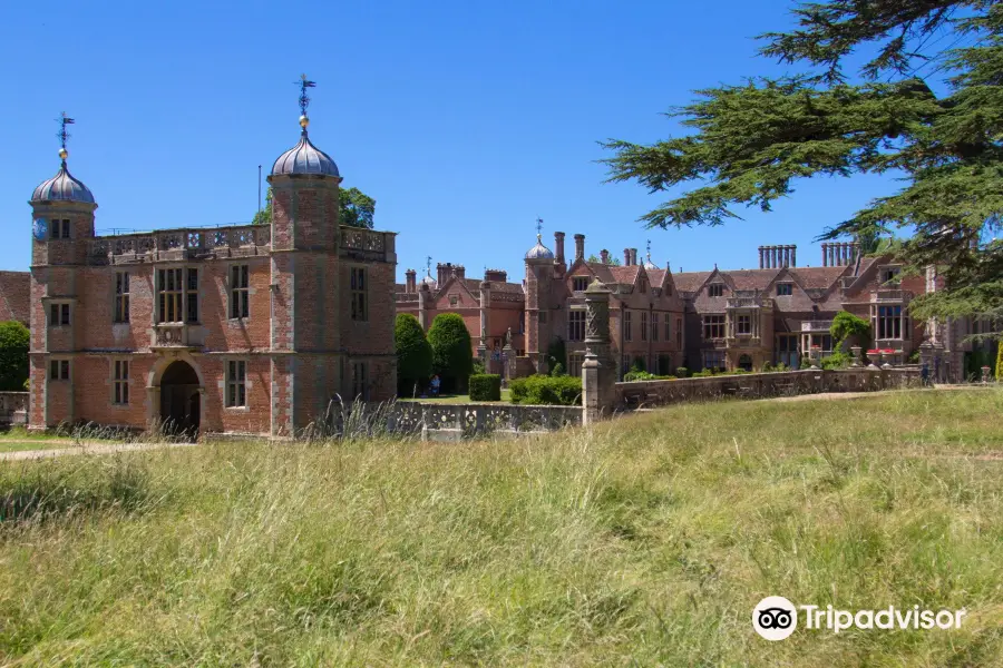 National Trust - Charlecote Park