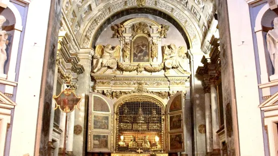Cathedral Sainte-Anne d'Apt