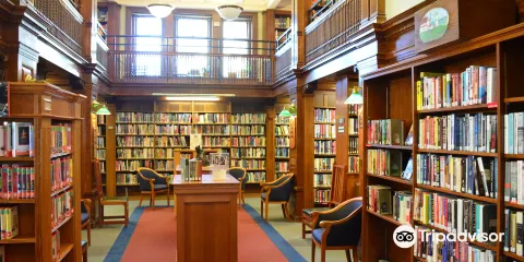 Eldredge Public Library