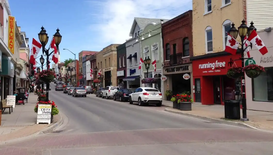 Hotels near Main Street Newmarket