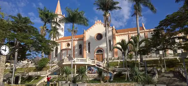 Hotéis em Jacutinga