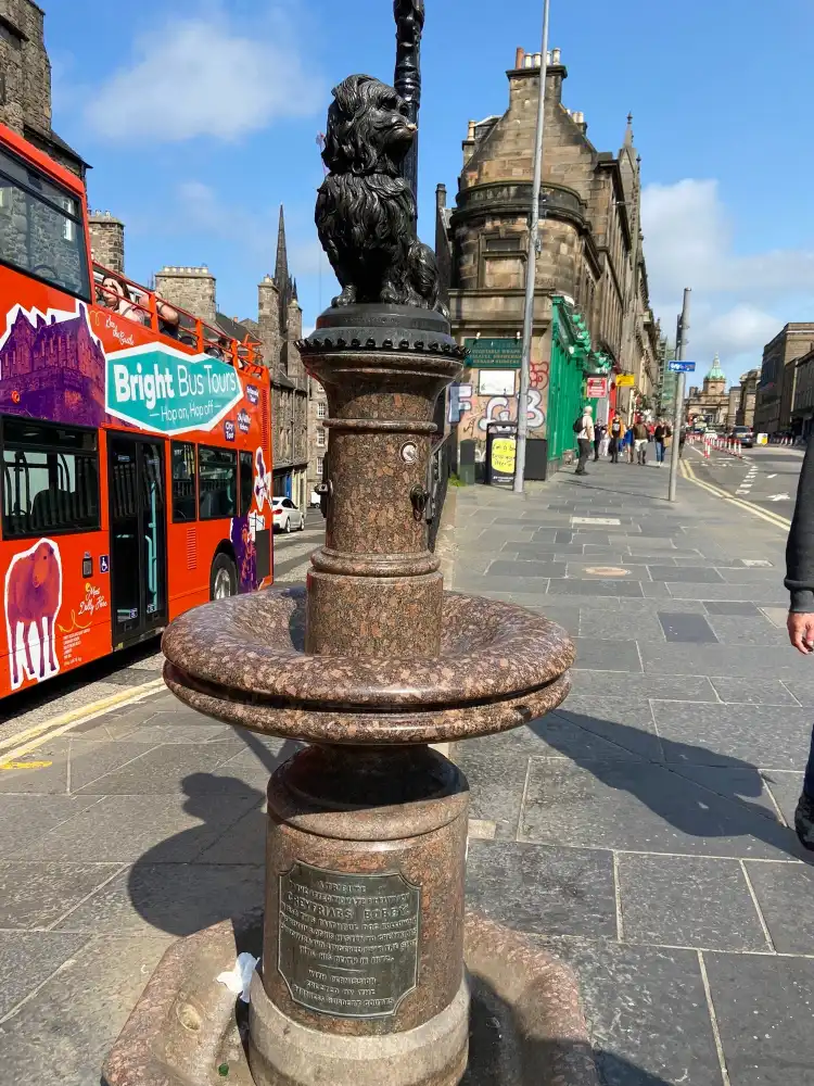 Hotel dekat Greyfriars Bobby Memorial