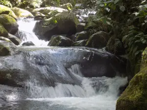 Poço das Esmeraldas