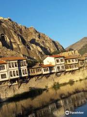 King Rock Tombs