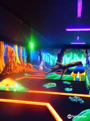 D&D Blacklight Mini Golf in 3D