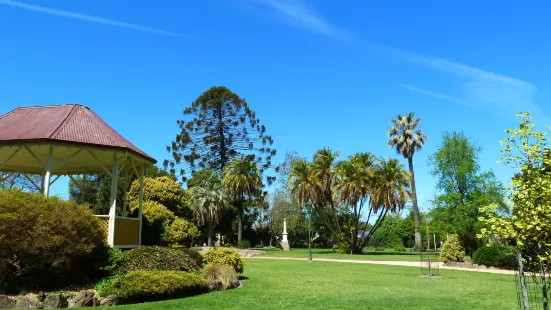 Albury Botanic Gardens