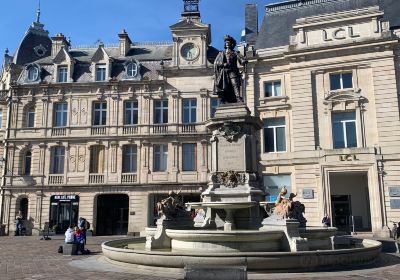 Statue Charles de Gonzague