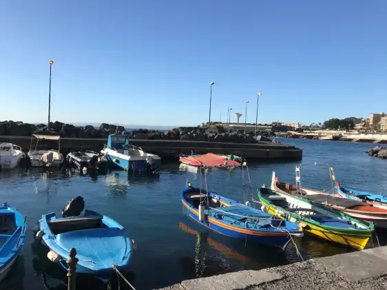 Hoteles cerca de San Giovanni Li Cuti