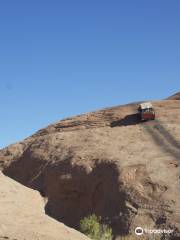 Moab Outdoor Adventure 4x4 Hummer Trip