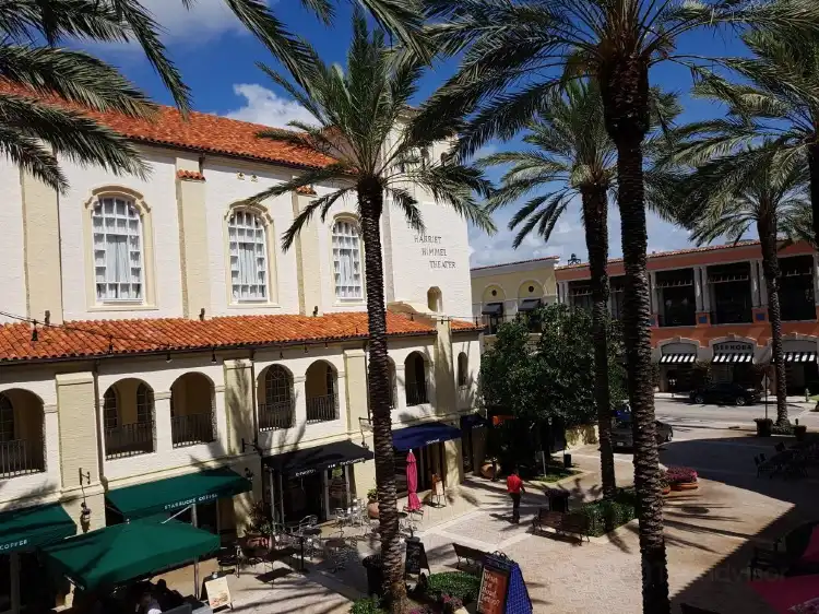 Các khách sạn gần CityPlace