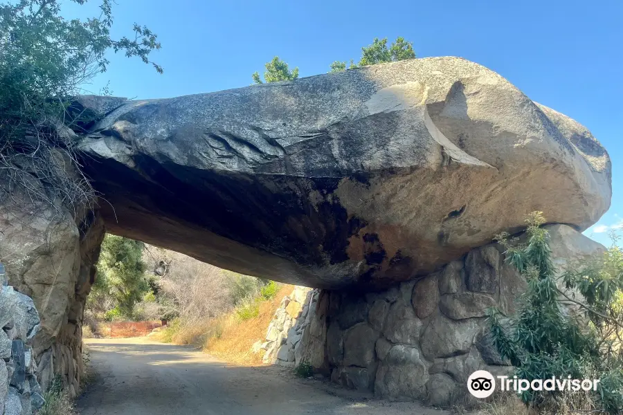 Tunnel Rock