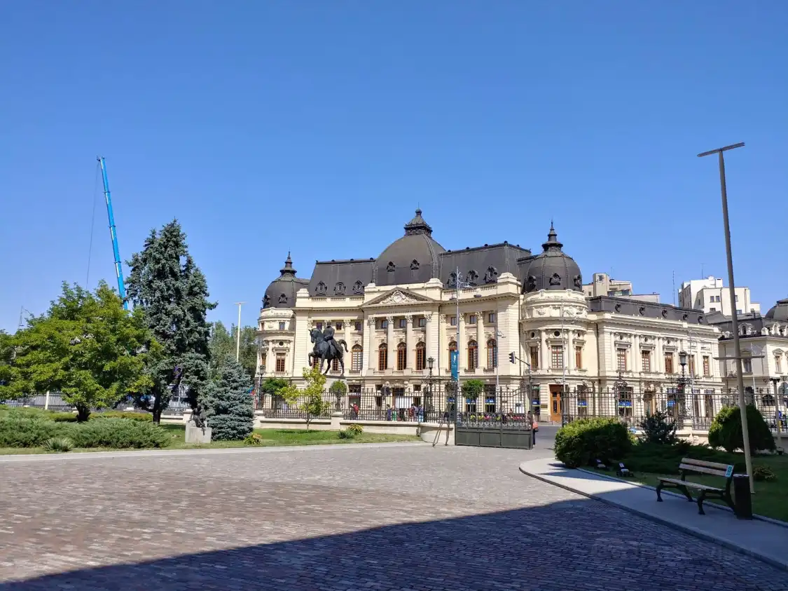 Hotels near Revolution Square (Piata Revolutiei)