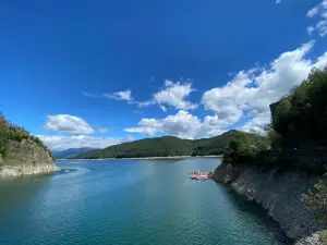 維德拉魯湖大壩
