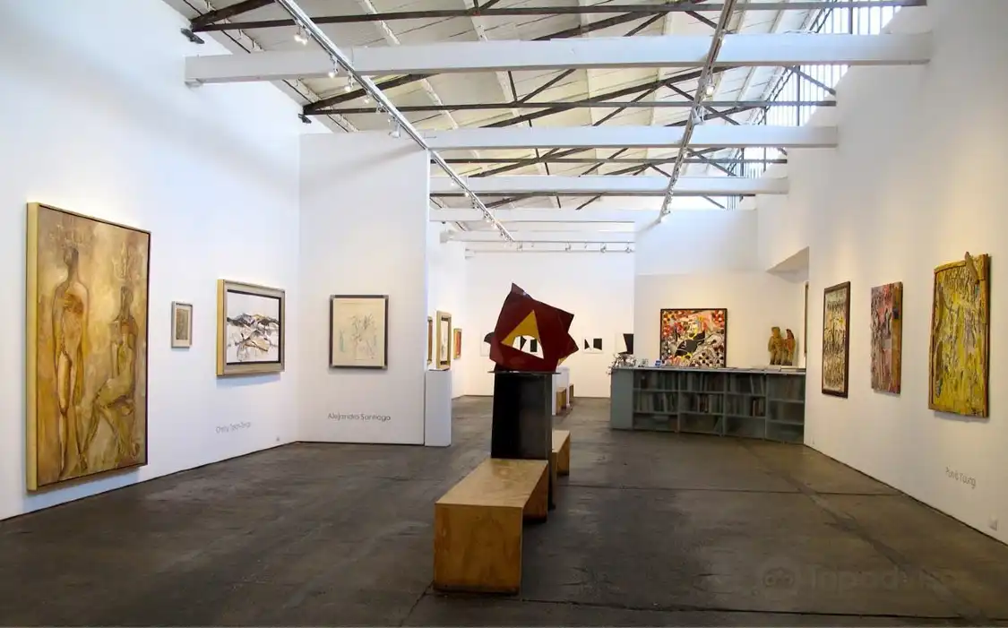 Hotels near Skot Foreman Gallery