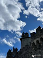 Замок Сарриод де ла Тур