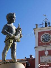 Fountain on Main Square