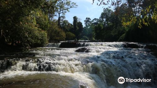 Ou'Sean Lair Waterfall