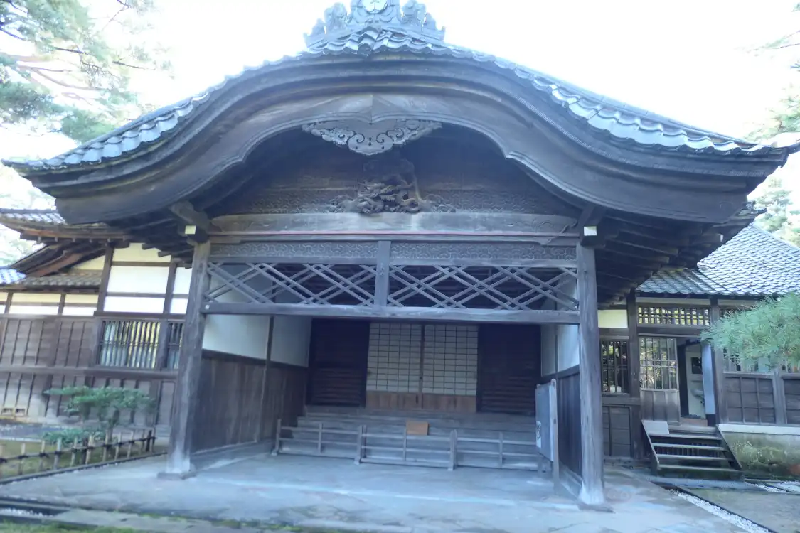 Hotel dekat Old Tsuda Gemba Residence