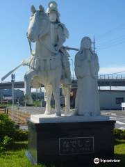 Statue of Kazutoyo & Chiyo