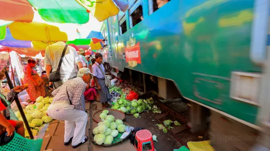 Yangon Urban Adventures