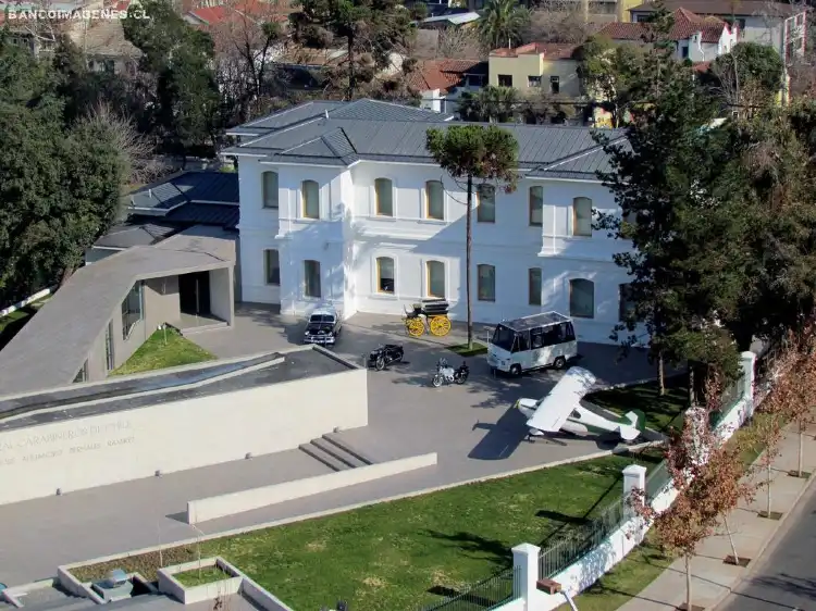 Hotels near Museo Historico Carabineros de Chile