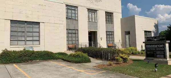 Hotels in Monroe