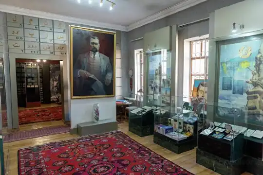 โรงแรมใกล้Akhmet Baitursynov's House Museum