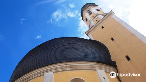 Kirche St. Johann Baptist und Heilig Kreuz