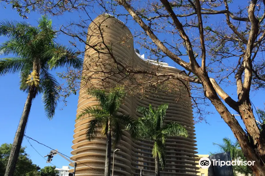 Niemeyer building