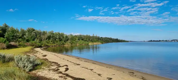 Hôtels à : Golden Beach