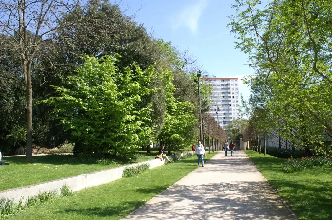 Hotels near MAC VAL - Val-de-Marne Contemporary Art Museum