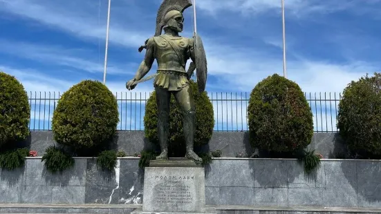 Leonidas Monument