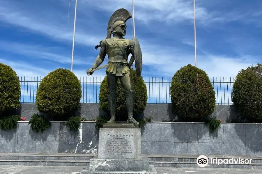 Leonidas Monument