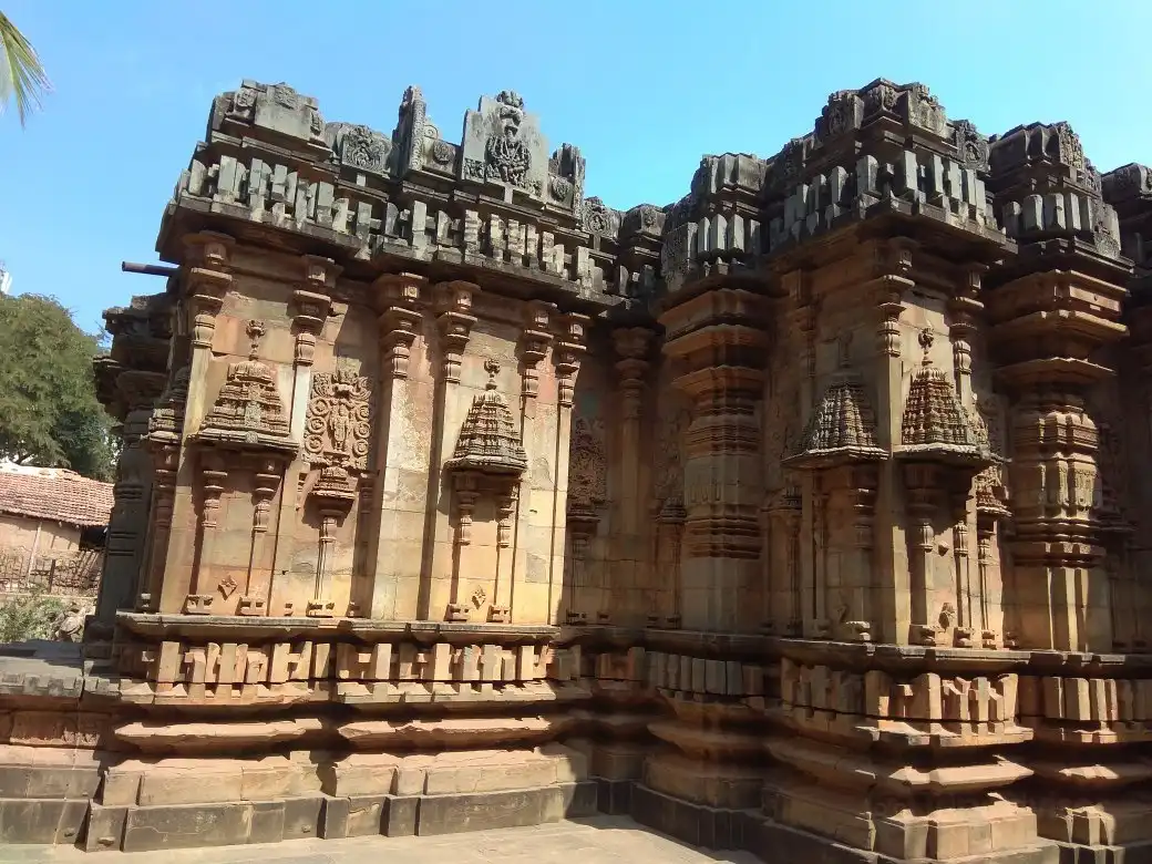 Hotels near Chandramouleshwara Temple