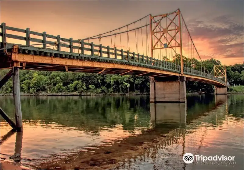 The "Little Golden Gate" Bridge