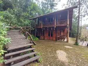 Cu Lan Village