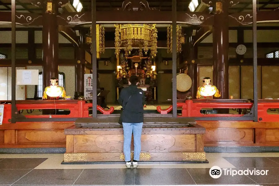 とげぬき地蔵尊 高岩寺(曹洞宗 萬頂山)