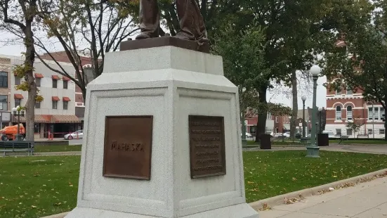 Chief Mahaska Statue