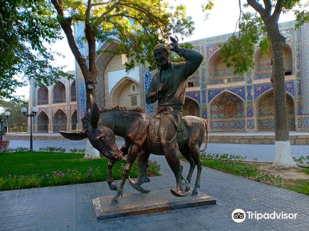 Khodja Nasreddin statue