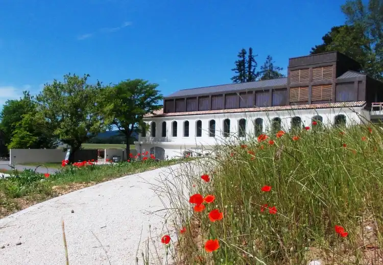 Hotel a Etoile-sur-Rhone