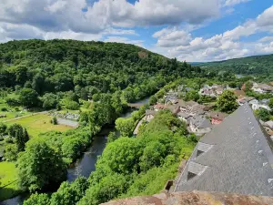 Burg Hengebach - Eifel-Blick