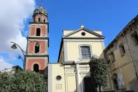 فنادق في Arzano