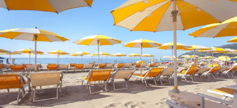 迪安道爾濱海酒店