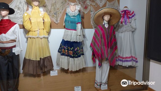 Museo del traje Juan José Linares
