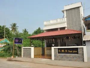 Sri Garbarakshambigai Temple Official - Thirukarukavur