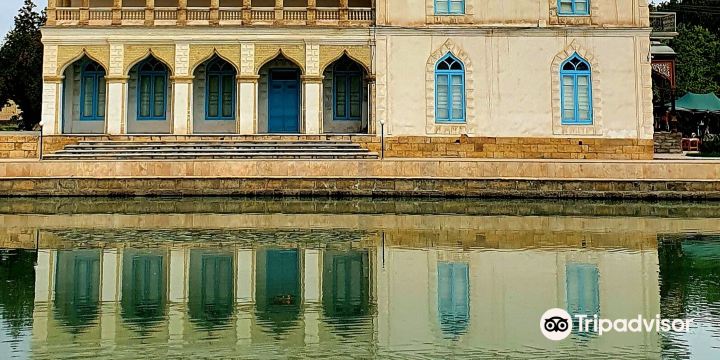 Sitora-i-Moh-i Khosa palace