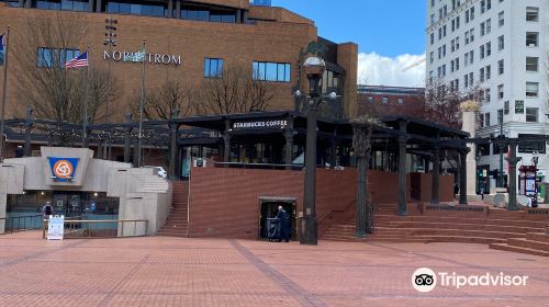 Pioneer Courthouse Square