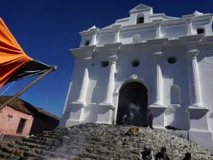 Kirche Santo Tomás