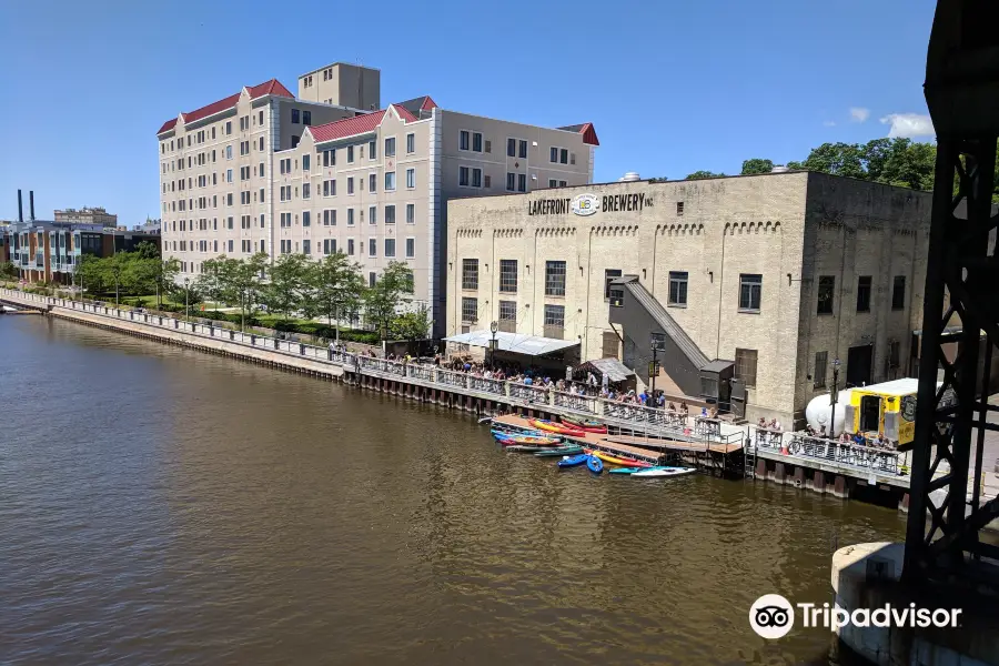 Lakefront Brewery