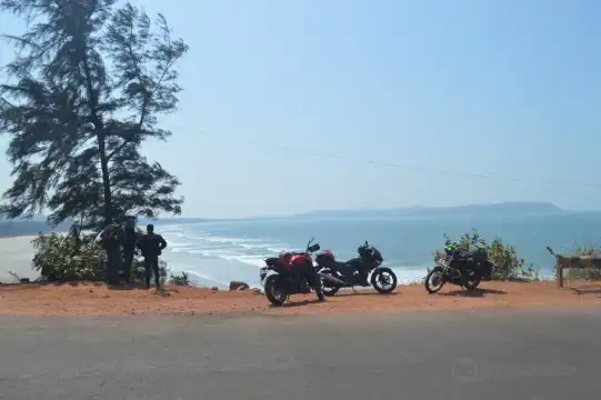 Hotels near Aare Ware Beach.